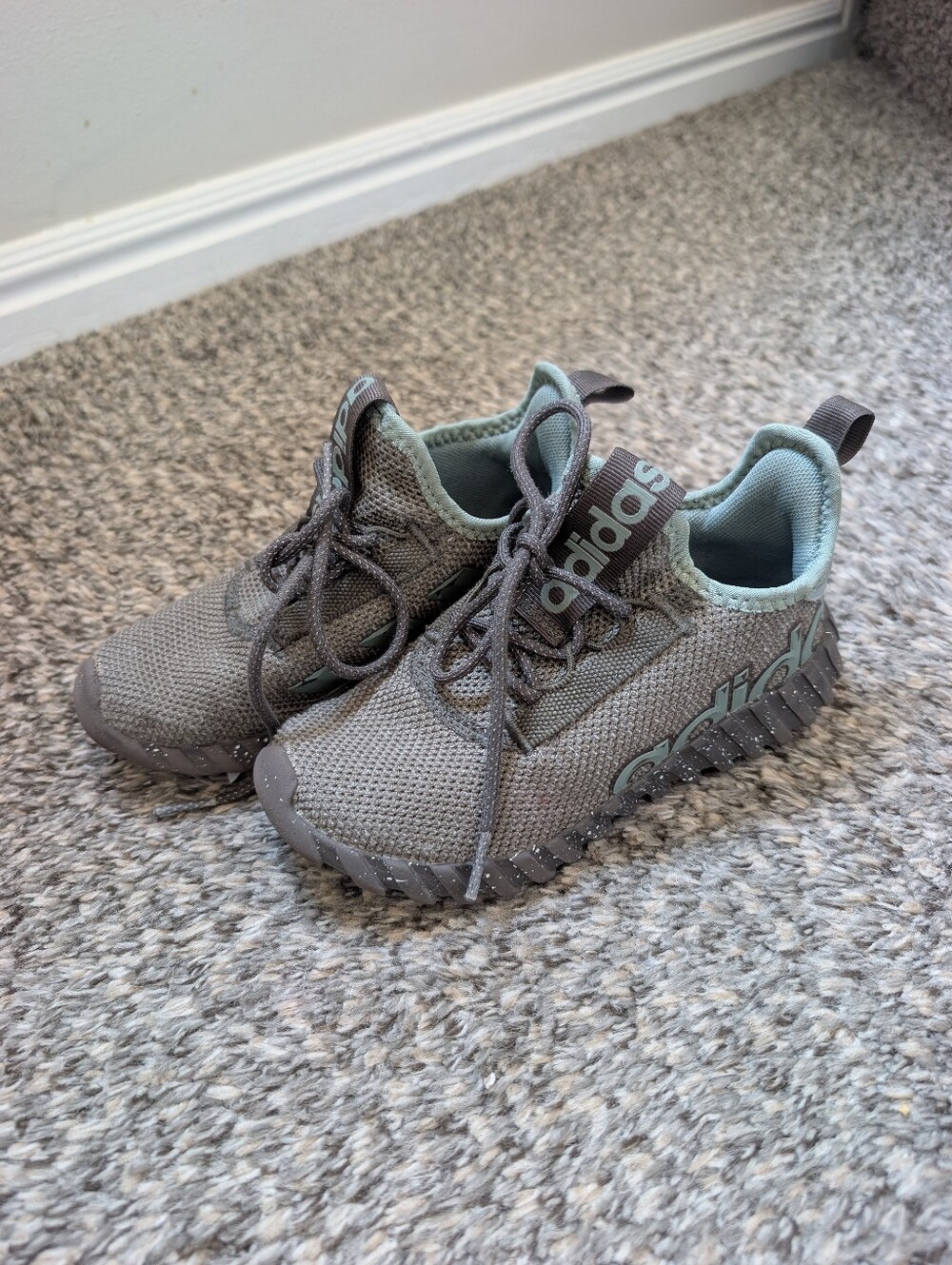 Adidas Kaptir 3 Sneakers in Shadow Olive Green Kids Size 1 Tennis Shoes